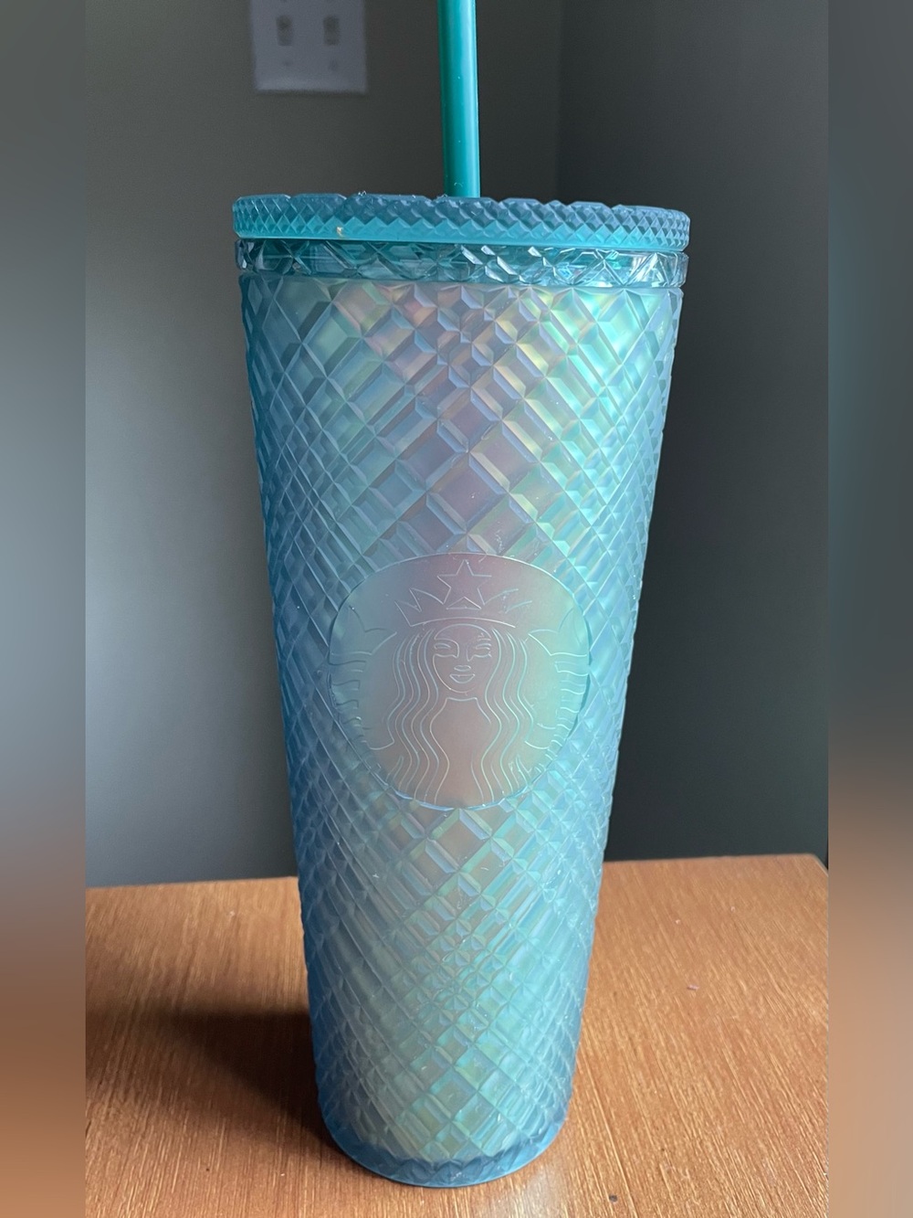 Starbucks 2021 Rainforest Green Iridescent Jeweled Venti Tumbler w/ Straw 24 oz
